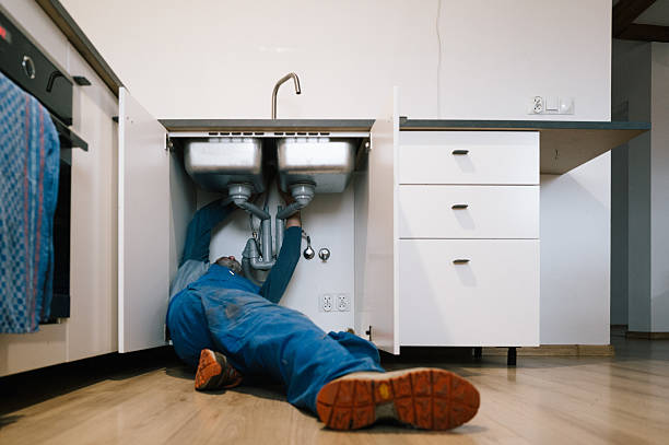 Professional Leak Detection technician working in New Middletown, OH